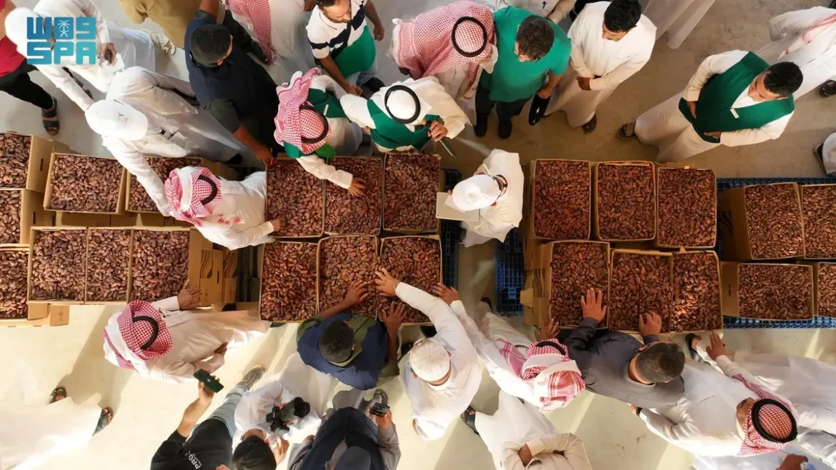 سوق مهرجان العلا للتمور